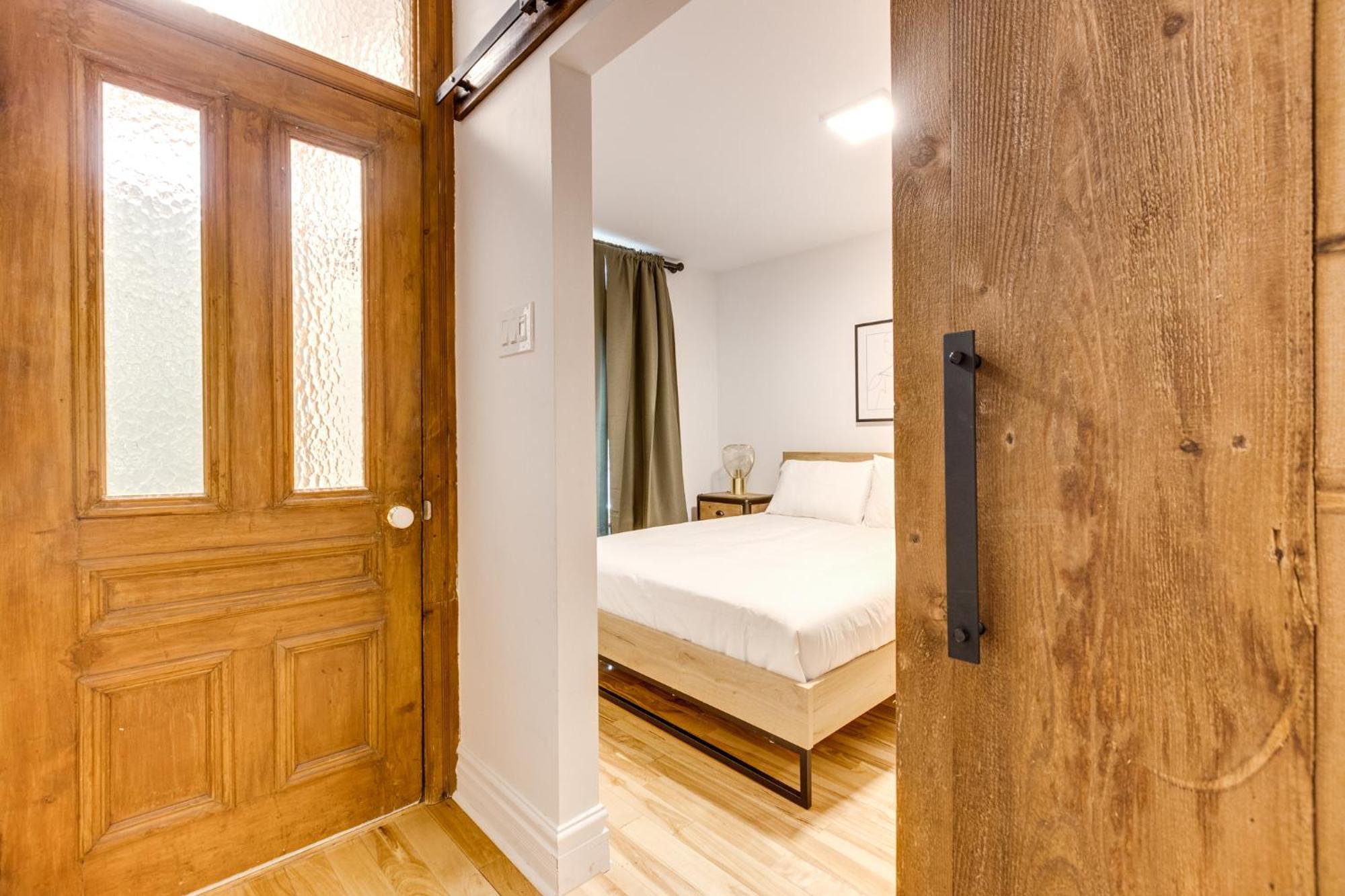Apartement Saint Andre Montreal Exterior photo